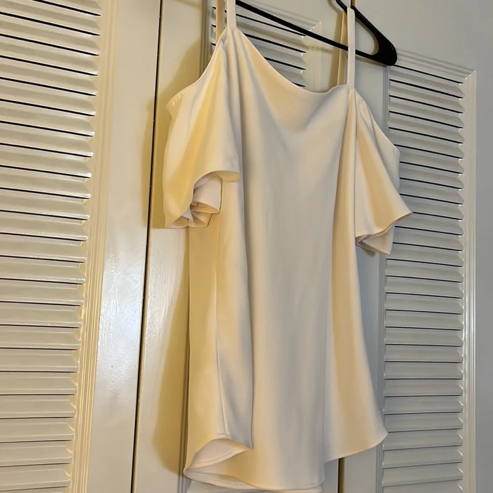 Brand Ann Taylor Size small Color white - Picture 3 of 3